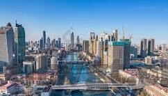 超碰成人公开视频-成人内容与网络伦理的边界探讨